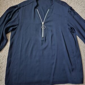 Ladies sz lg Navy zip top flowy top